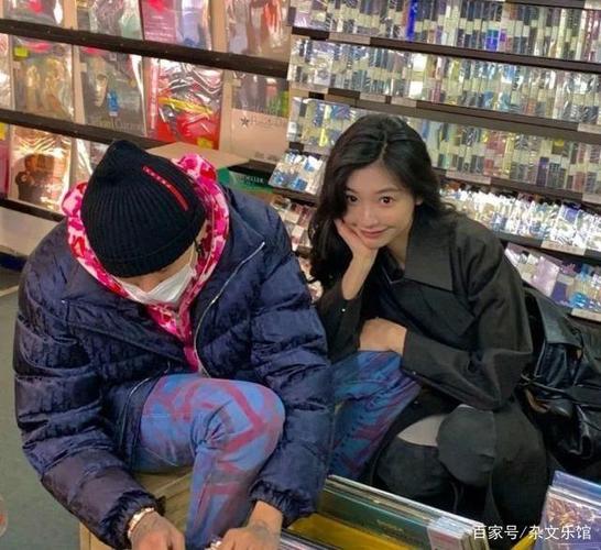 尴尬!马思唯因为"女友"被台下起哄;巡演重现《崂山道士》?