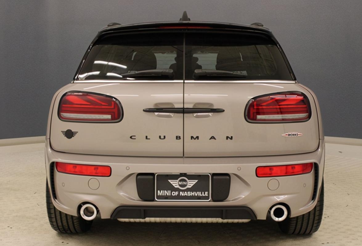 个性版宝马mini来袭对开尾门20t引擎加速不输高尔夫gti