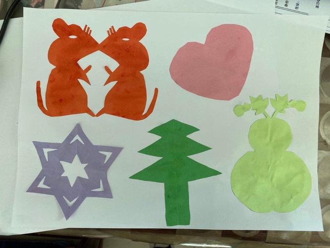 遇见数学遇见美——金桥小学西二年级轴对称图形作品展