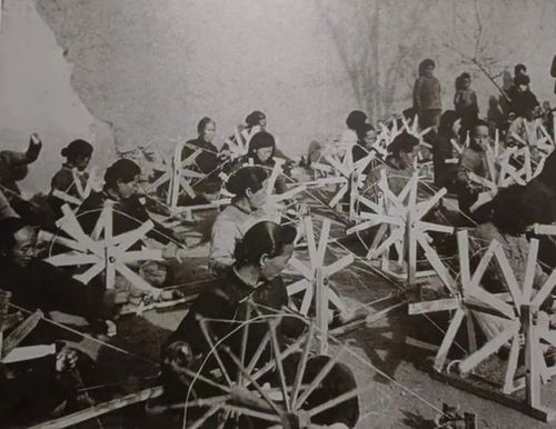 党史天天学毛泽东为南泥湾题了八个大字