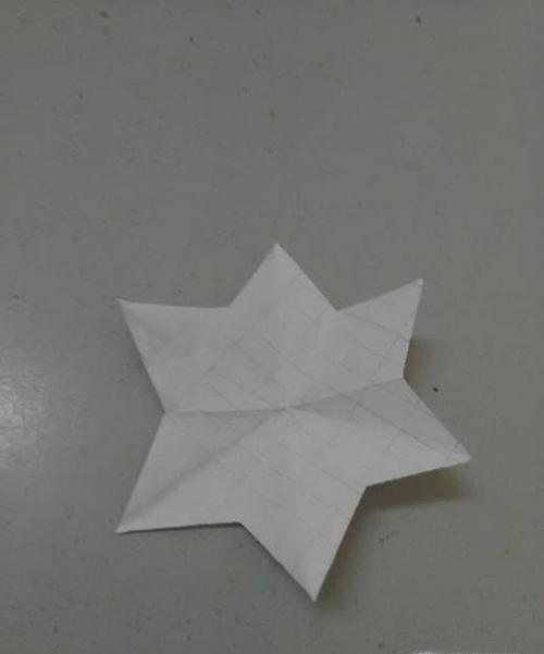 剪纸的基本折叠方法之六角星折法