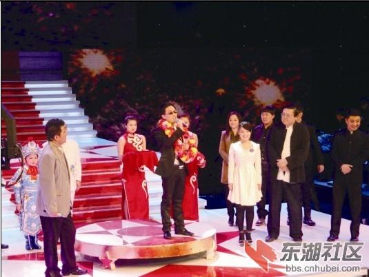 鄂州盲人歌手程前获星光大道月赛亚军