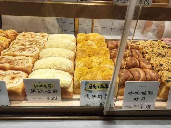 司乎日式鲜吐司(龙湖滨江天街店)-"[薄荷]环境:在龙湖
