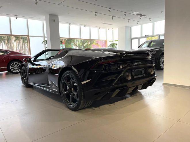 兰博基尼huracan evo 外观炫酷