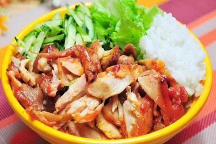 小馋猫烤肉拌饭加盟