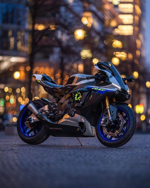 雅马哈r1m重机车 跑车 摩托车美图