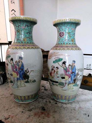 景德镇艺术瓷厂制八仙过海大花瓶一对