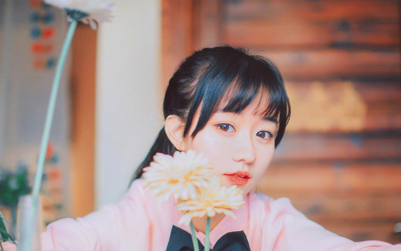 甜美大眼马尾美少女高清桌面壁纸,美女壁纸,清纯美女,高清,甜美,可爱