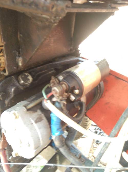 新湖牌轮式拖拉机