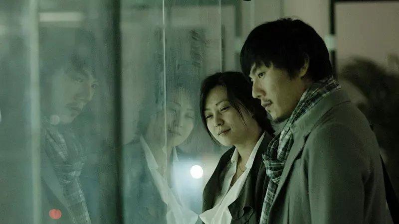 《浮城谜事》:真实镜头叙事下,现代都市的人心浮躁与情感纠葛
