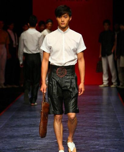  p>赵磊(zhao lei),中国内地男模特,1986年10月2日出生于山东省菏泽市