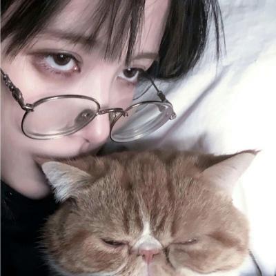 戴眼镜优质女头高清女生戴眼镜霸气酷的图片