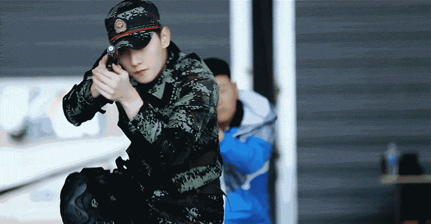 杨洋军训视频曝光帅哥都被上交国实锤