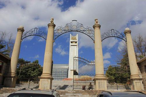 云南昆明胜利堂原址为明代黔国公沐氏之国公府.