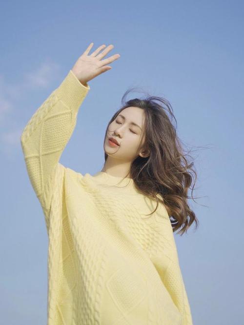 秋天女生拍照,10个拍照姿势可以试着拍,一个比一个美