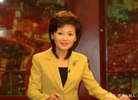 43岁央视才女主播柴璐近照,皮肤白皙身材苗条,如今却依旧单身