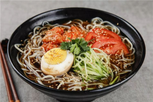 中国十大面条排名 吉林延吉冷面口感特别 河南烩面营养丰富