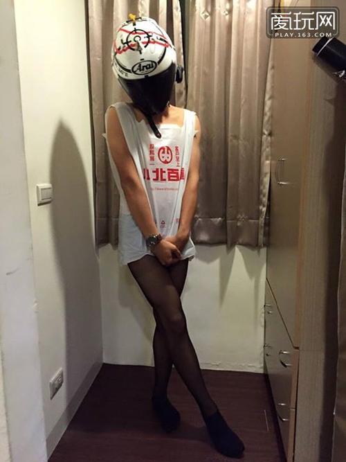 每日一雷:环保的塑料袋泳装