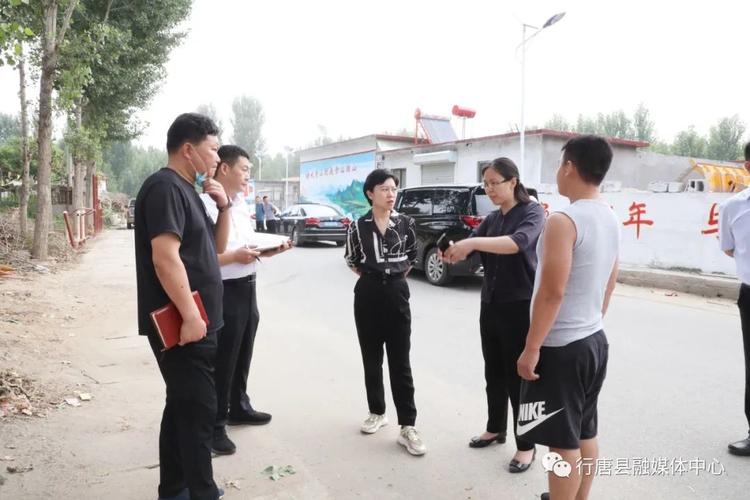 澎湃号>网信行唐> 6月29日早上5点多,县委书记韩旭带领县农业农村局