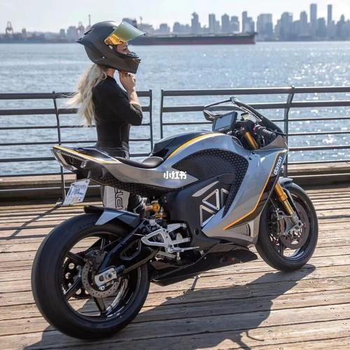 摩托车驾驶--驾驶姿势