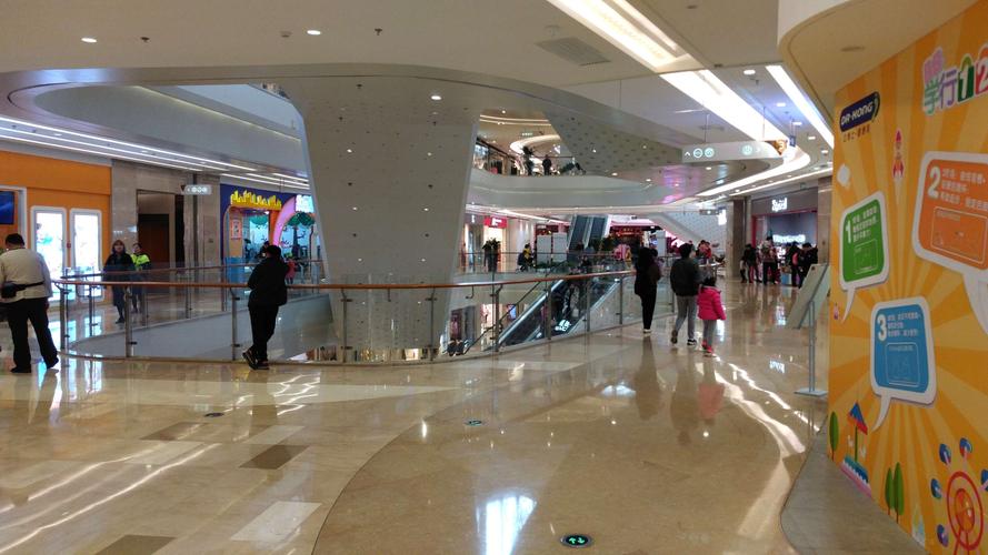 繁华的江宁景枫中心