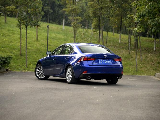 雷克萨斯 雷克萨斯is 2015款 200t f sport