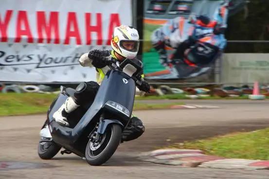 赛车新配置|改装一辆雅迪g5争霸赛场