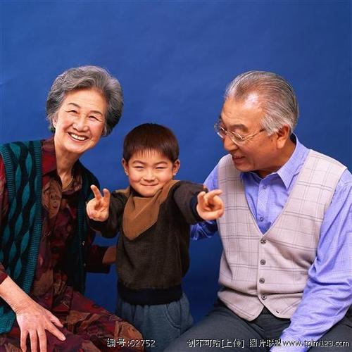 爷爷奶奶和孙子-老人孩子-家庭生活-人文风情-摄影- .