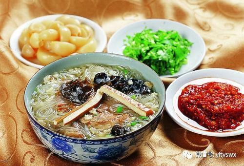 网易首页>网易号>正文申请入驻 羊肉泡馍面皮,肉夹馍,冰峰被称为三秦