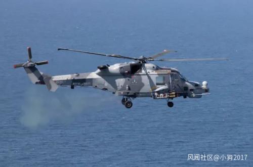 推出挂20枚小导弹的"超级大山猫"战斗直升机