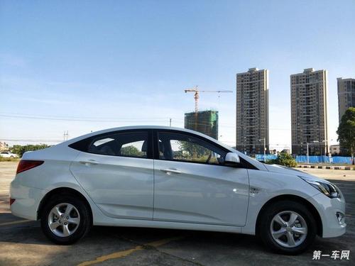 现代瑞纳2017款14l自动4门5座三厢车跃劲版国Ⅴ