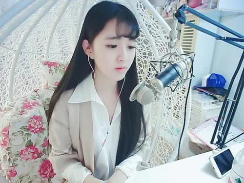 没有翅膀的鸟-小小呵