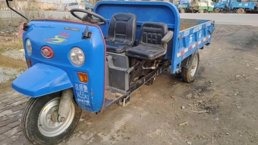 花一半的钱买辆八成新的五征农用三轮运输车