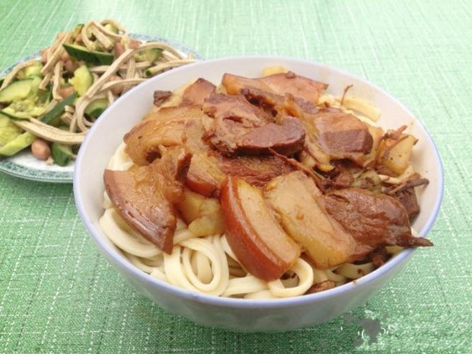 腌肉面的做法