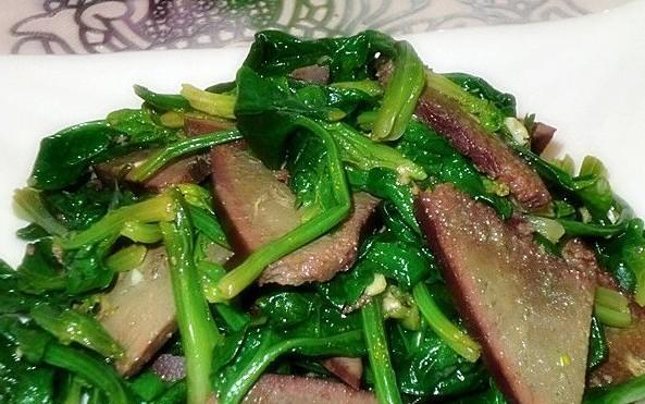 猪肝配菠菜