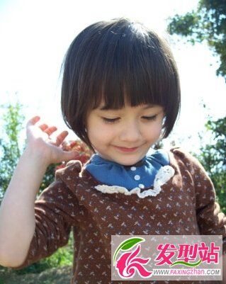 适合小学生的短发干净漂亮的小女孩发型