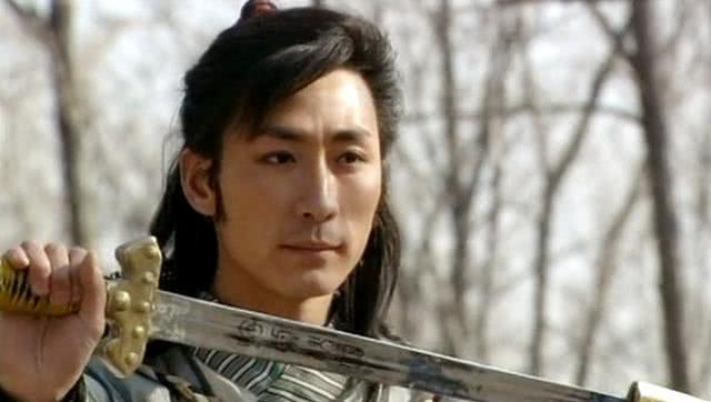 他是《白眉大侠》里既可恨又可笑的反派,为何徐良会对他手下留情