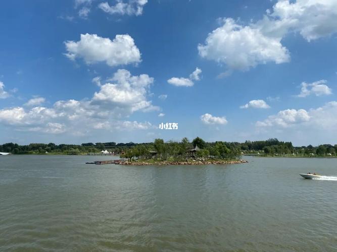 海龙湖_海龙湖广场攻略_景点_出行_人文风光展示_自然