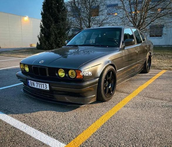 bmw e34鲨鱼头_鲨鱼_sm广场自由行热门攻略_宝马怎么样_铁皮_宝马e34