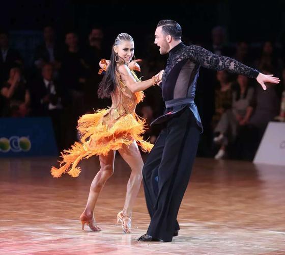 舞林争霸| 来,见识一下中国版"黑池"的魅力!