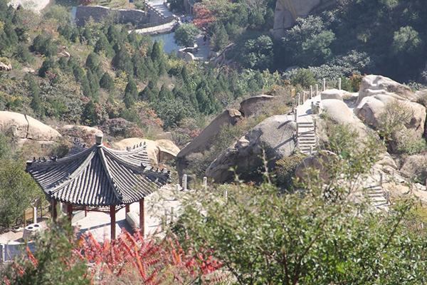 北京十大爬山好去处:十渡风景区上榜 登高漂流任君选择