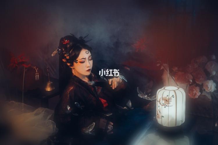 暗黑系汉服室内写真|一只鸟精_写真_暗黑系_汉服_中秋
