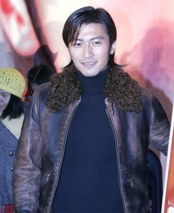 谢霆锋本可以像吴亦凡一样到处猎艳,可是他偏偏选择一人终老.