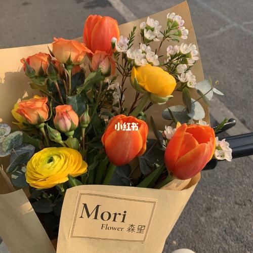 郁金香花束_花束_搭配_点缀生活的鲜花_家居家装_家居