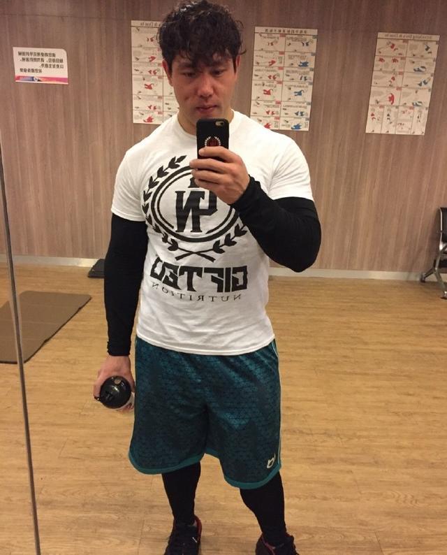 李亚强,鹿家门和魔兽战队领衔,2019那些新晋健美职业卡获得者