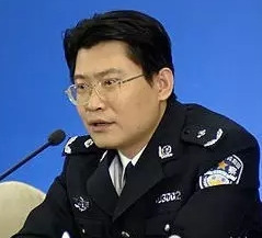 刘烁