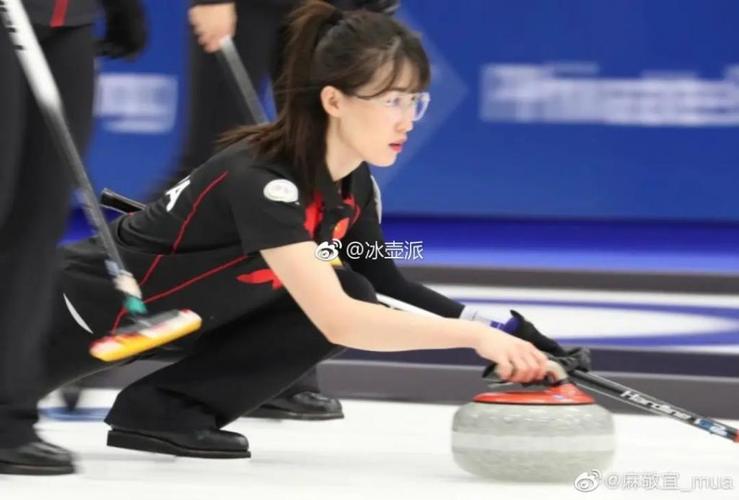 中国冰壶女神,美到令人窒息