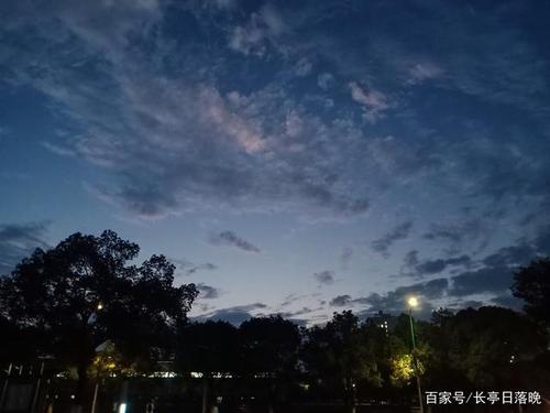 夜晚的天空
