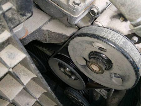 宝骏630皮带是怎么绕的