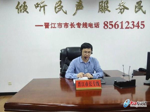 >>正文   晋江新闻网11月10日讯 8日下午,晋江市商务局局长蔡文卿在